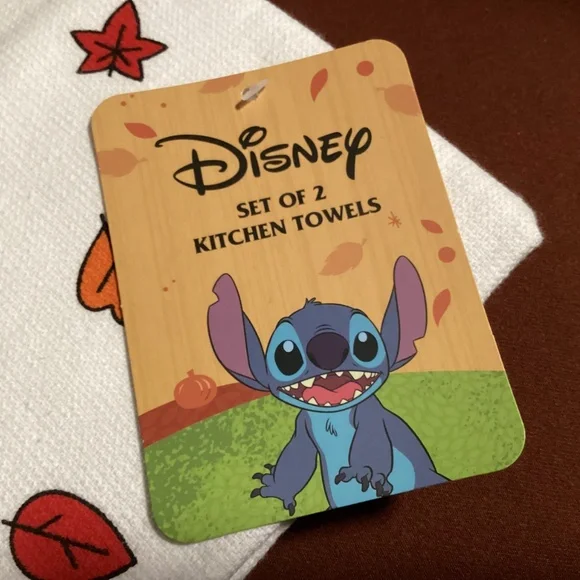 Disney Set of 2 Kitchen Towels and 2 Mini Mitts Bundle New - Picture 7 of 9